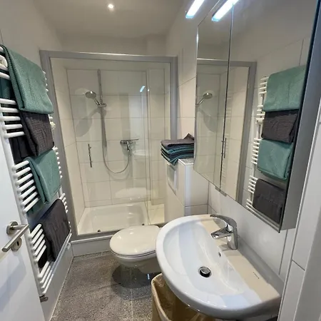 Modernes In Rheinnaehe Appartement